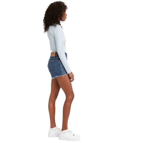 Levi 501 Button Fly Jean Denim Shorts. Frayed Hem. Size 27 - Picture 3 of 10